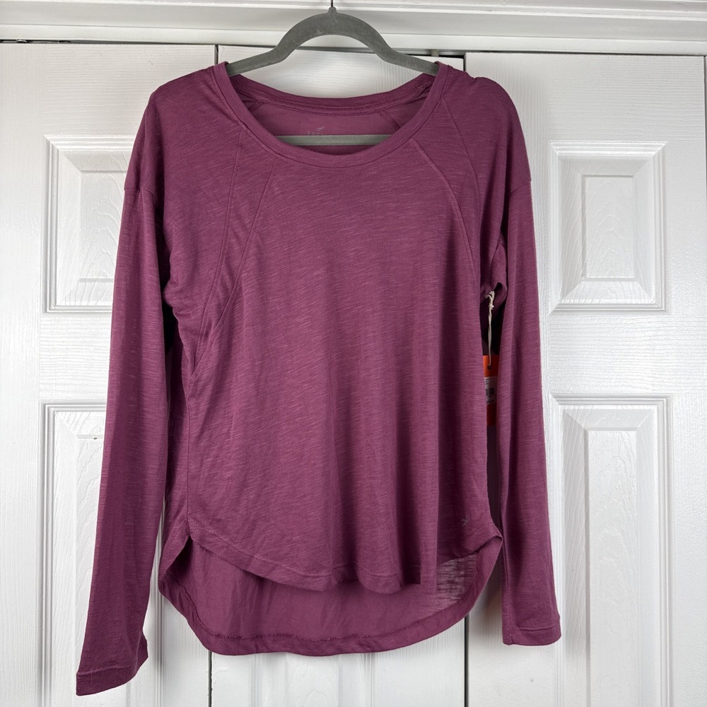 Freely Riley  Long Sleeve Performance Top Womens Medium Athletic Tee NWT